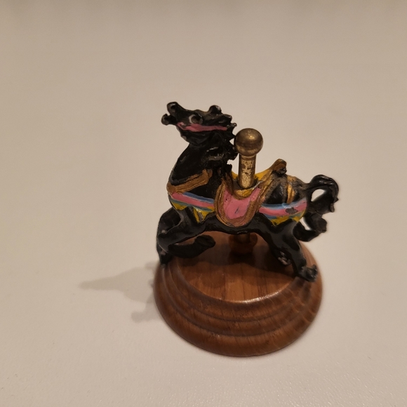 Vintage miniature carousel horses - Metal & Wood base turns - Picture 6 of 13